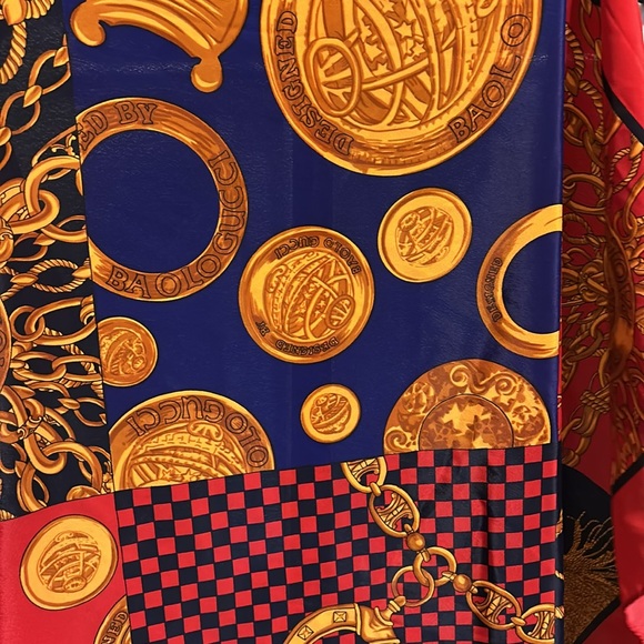 Scarf 🧣 - Picture 2 of 4